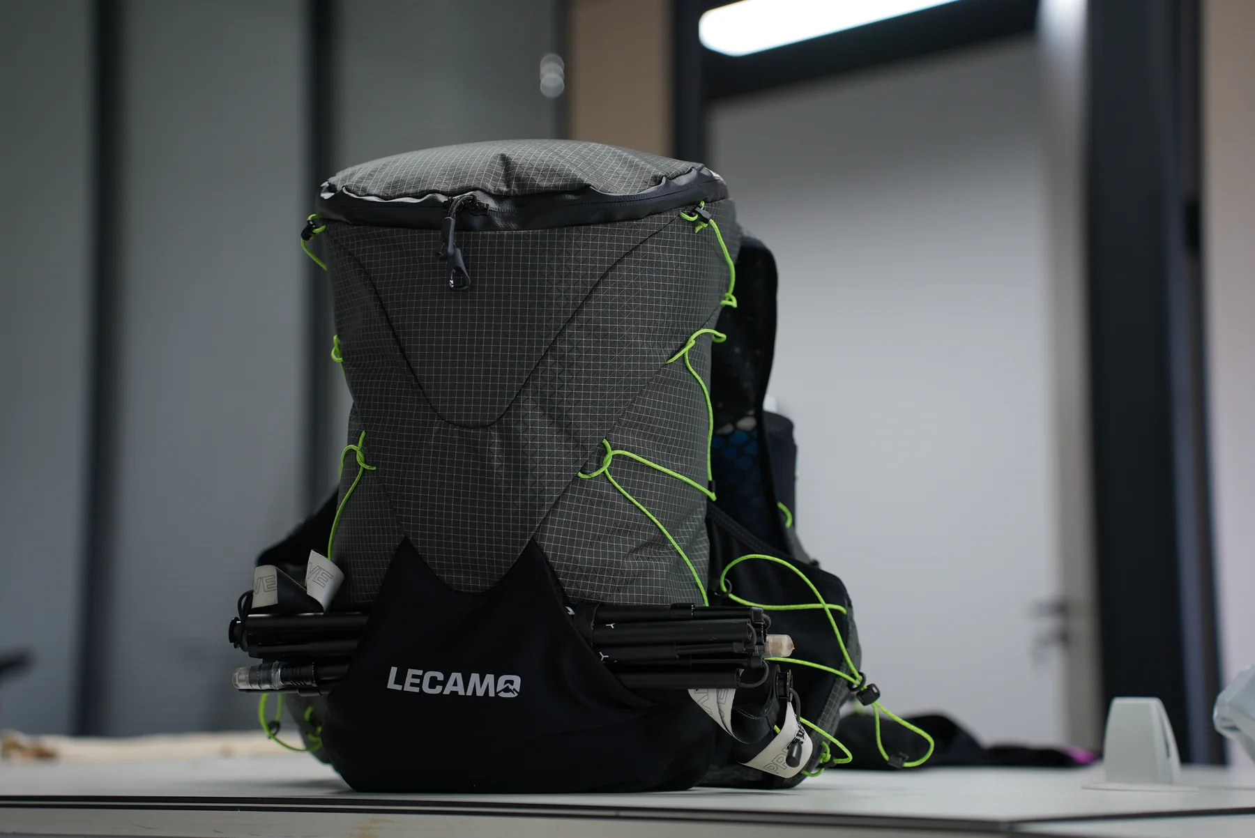 Trail Running Hiking Pack 16l product view 2