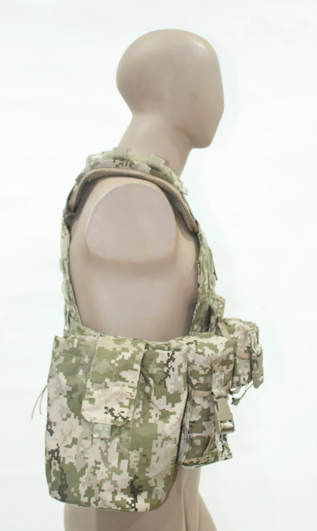 Vest product view 14